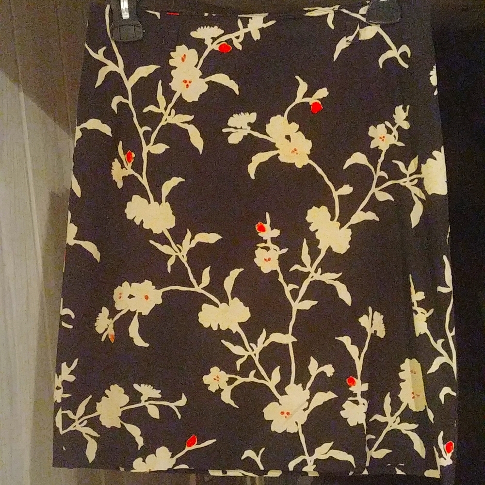AT Loft skirt